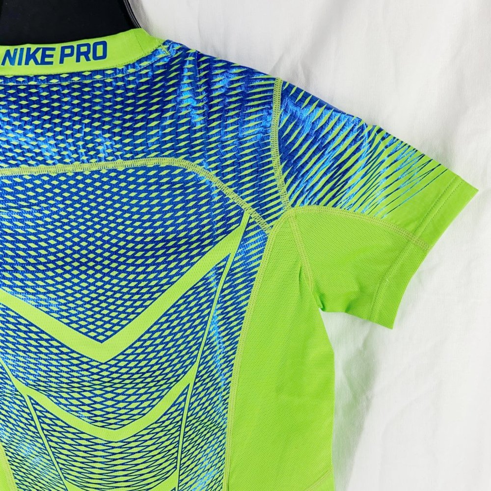 Nike Pro Dri-Fit Boys Neon Yellow Green Fitted Training T-Shirt Size S - Picture 10 of 10